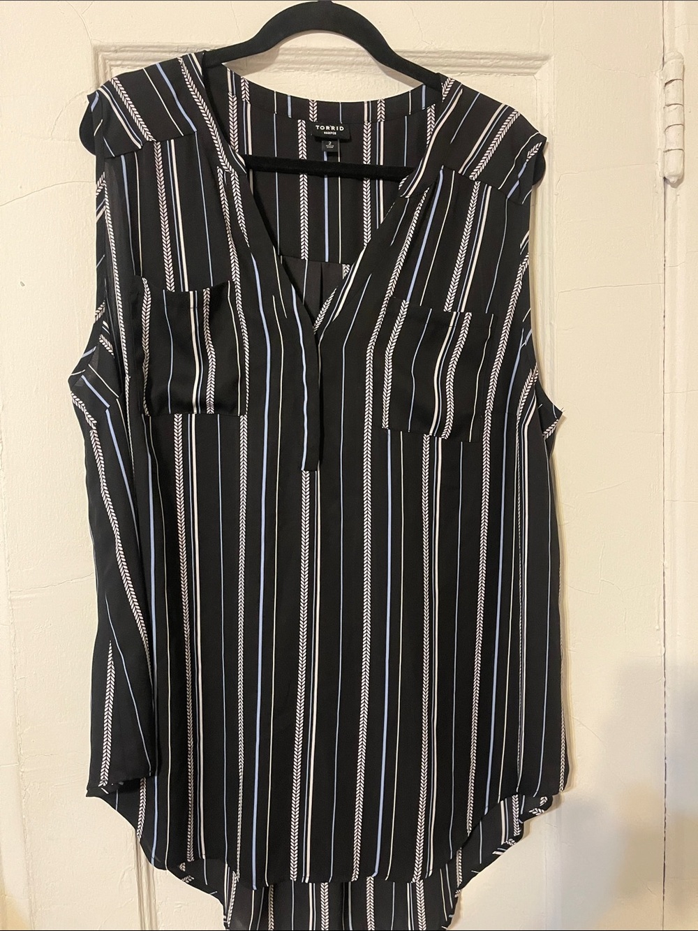 torrid Black Vertical Stripe Sleeveless V-Neck Shell
